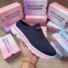 SKECHERS