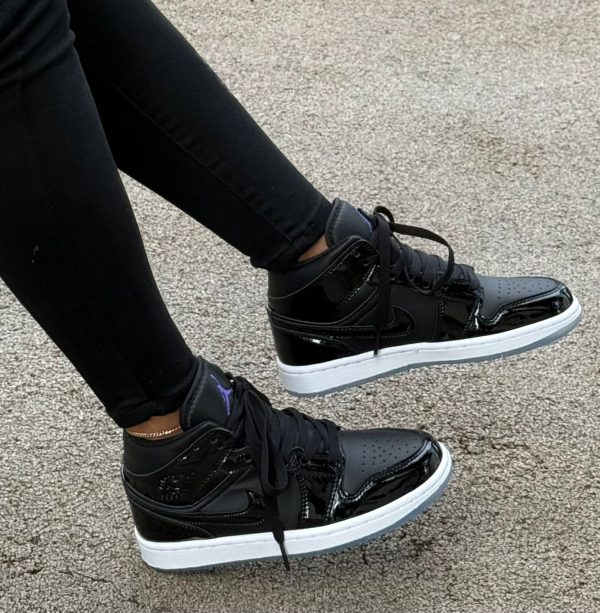 NIKE RETRO BOTA