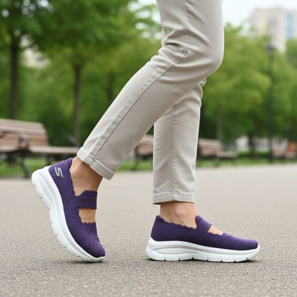 SKECHERS