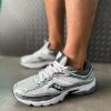 SAUCONY