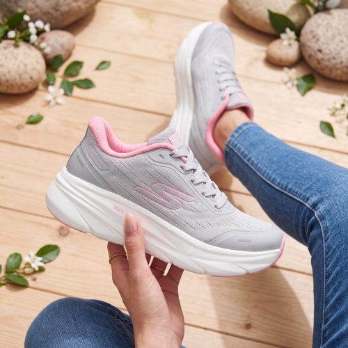 4a1c281c-8226-480e-97cd-df6f8ee33a9c.jpg SKECHERS