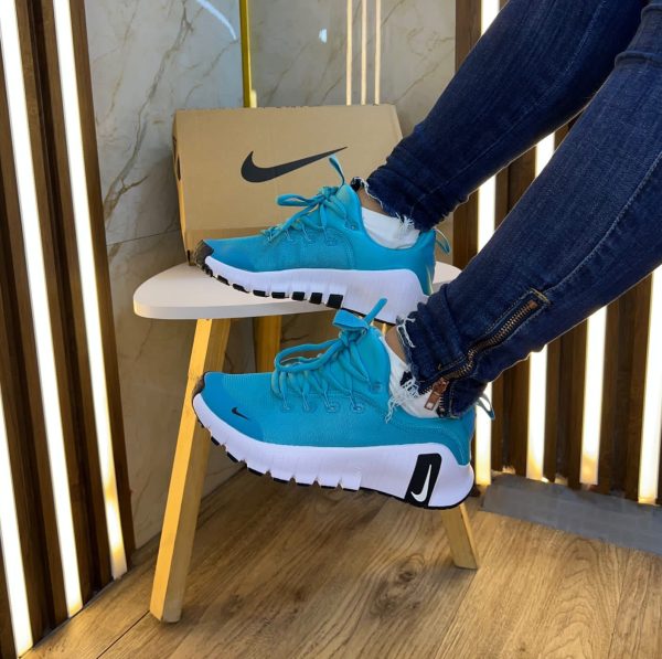 NIKE FREE METCON
