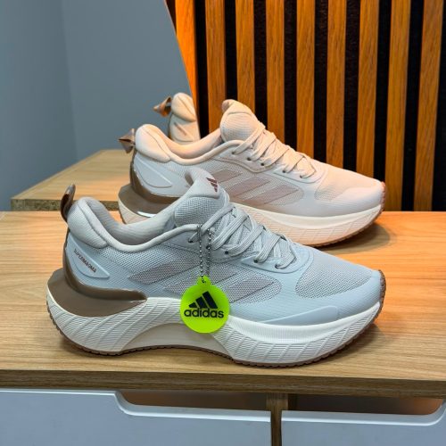 ADIDAS SUPERMAGMA