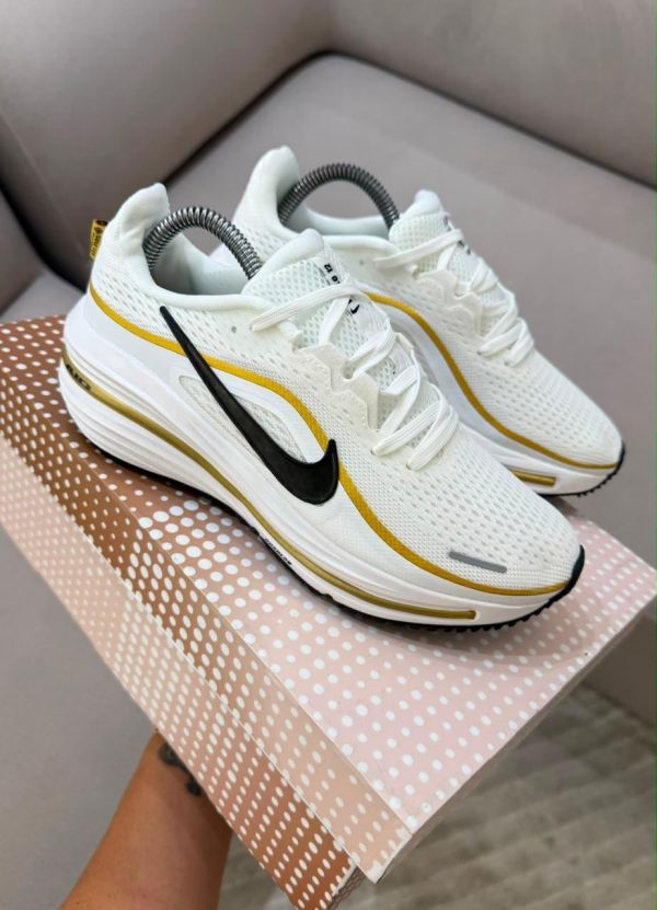 NIKE WINFLO