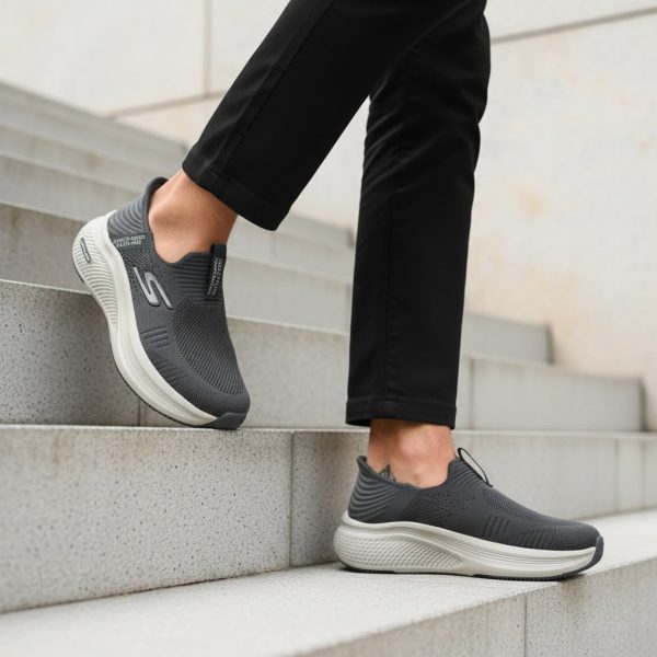 65078b87-9103-4741-bb57-4866b3f1b05e.jpg SKECHERS
