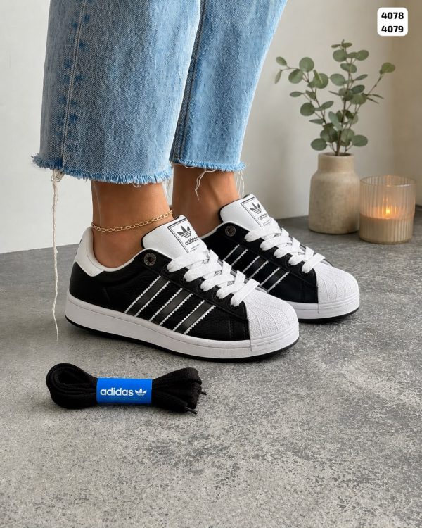 ADIDAS SUPERSTAR