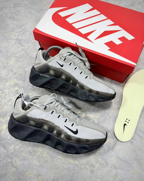 72e2d270-a5fb-4d3e-9830-5eea310ed8af.jpg NIKE AVA ROVER