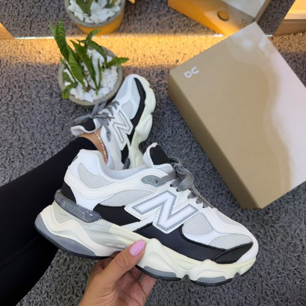 NEW BALANCE 9060