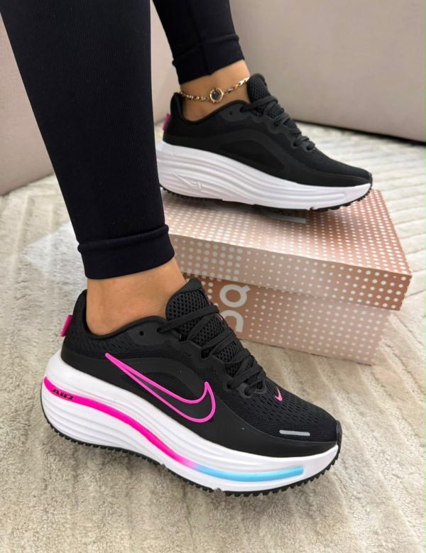 NIKE WINFLO