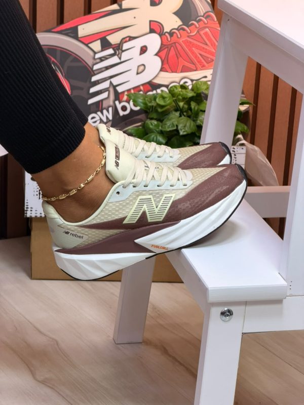 82f85209-c390-43b5-b447-b1e44670c983.jpg NEW BALANCE FUELCELL