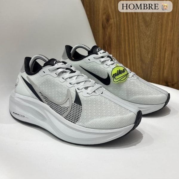 NIKE AIR ZOOM