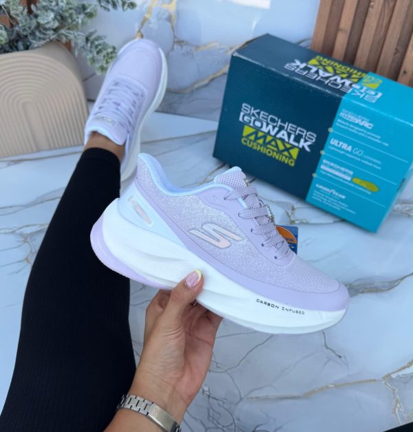 SKECHERS