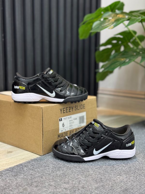 GUAYO NIKE TOTAL KIDS