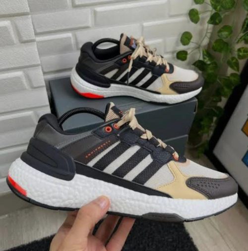 ADIDAS EQT
