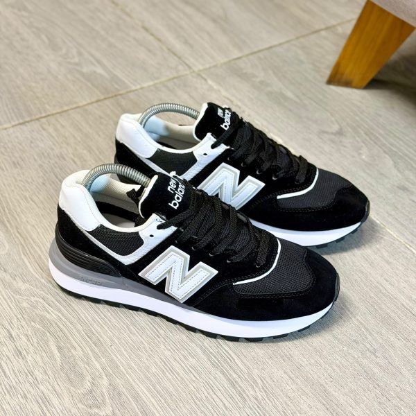 a29b46d7-9a1c-4c37-9eba-59f52e958f0a.jpg NEW BALANCE