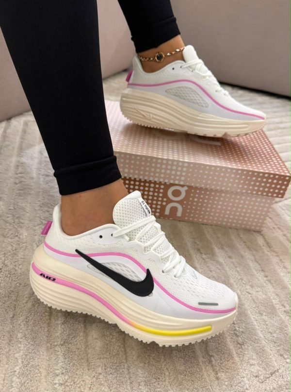 NIKE WINFLO
