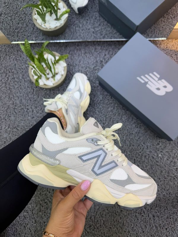 NEW BALANCE 9060