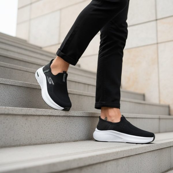 bbcb7364-08c4-4c05-ad36-2ce5df785e57.jpg SKECHERS
