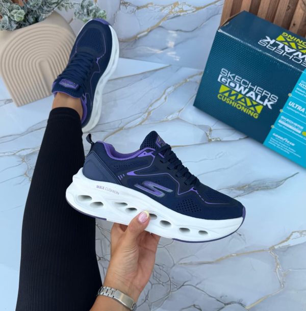 SKECHERS