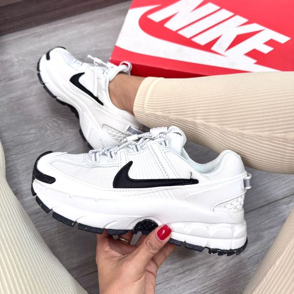 NIKE VOMERO ROAM