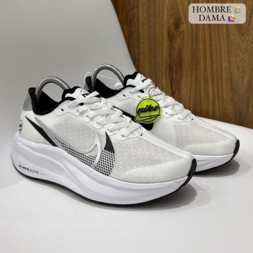 NIKE AIR ZOOM