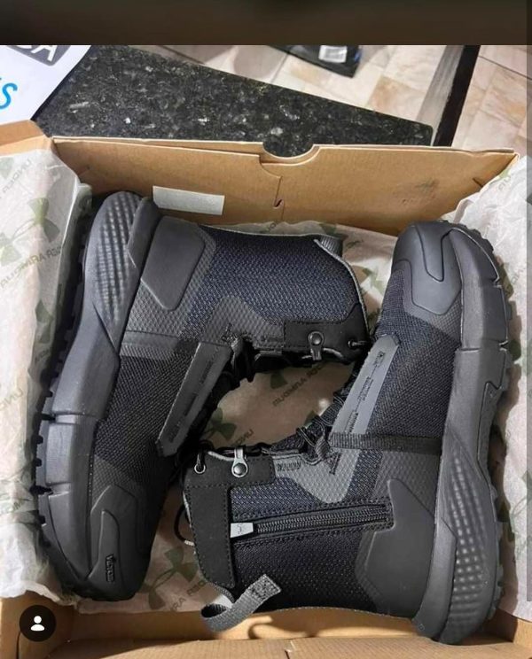 0fa8356a-a466-4cdd-9ba9-49af7c350014.jpg BOTA UNDER ARMOUR