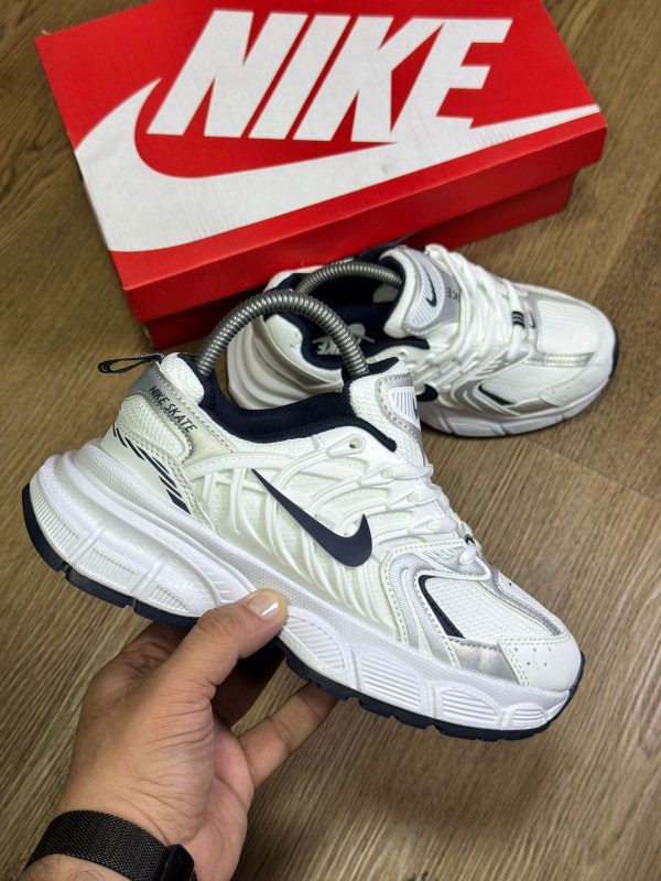 NIKE SKATE