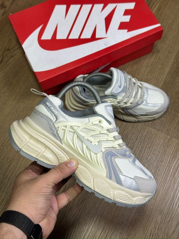 NIKE SKATE