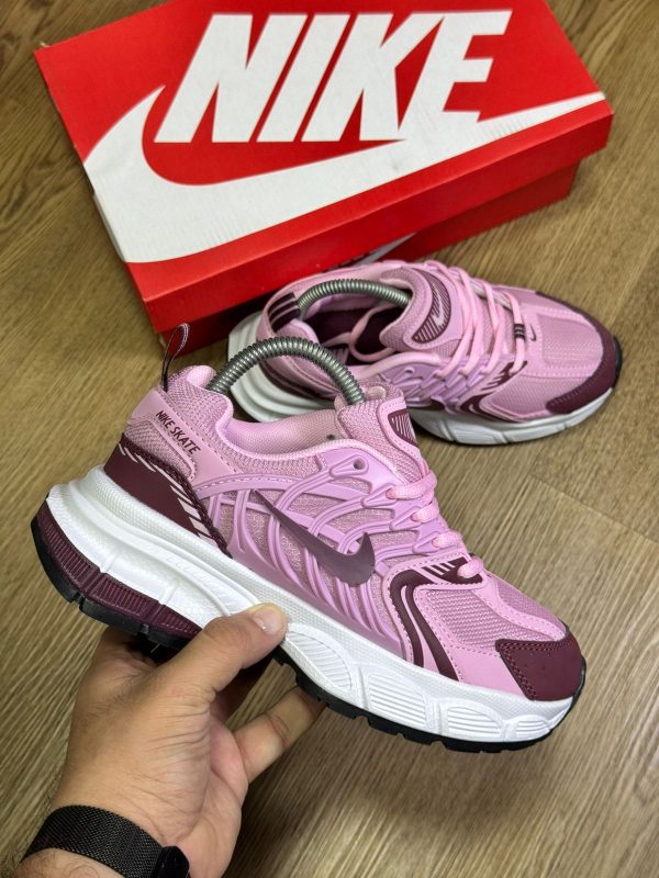 NIKE SKATE