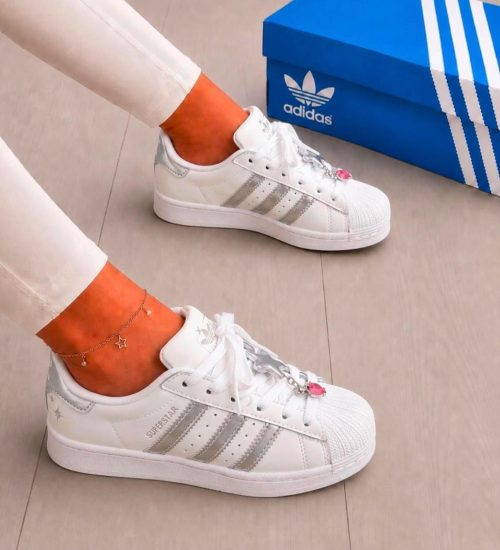 b155f87c-24e2-441b-8c9d-73d58ea33af9.jpg Adds SUPERSTAR