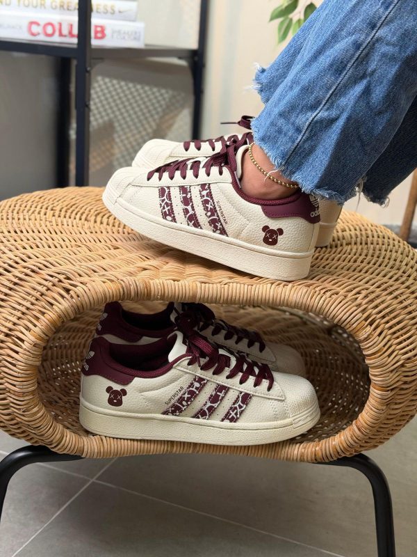 Adds SUPERSTAR