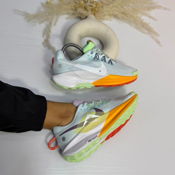 N1k3 ZOOM PEGASUS