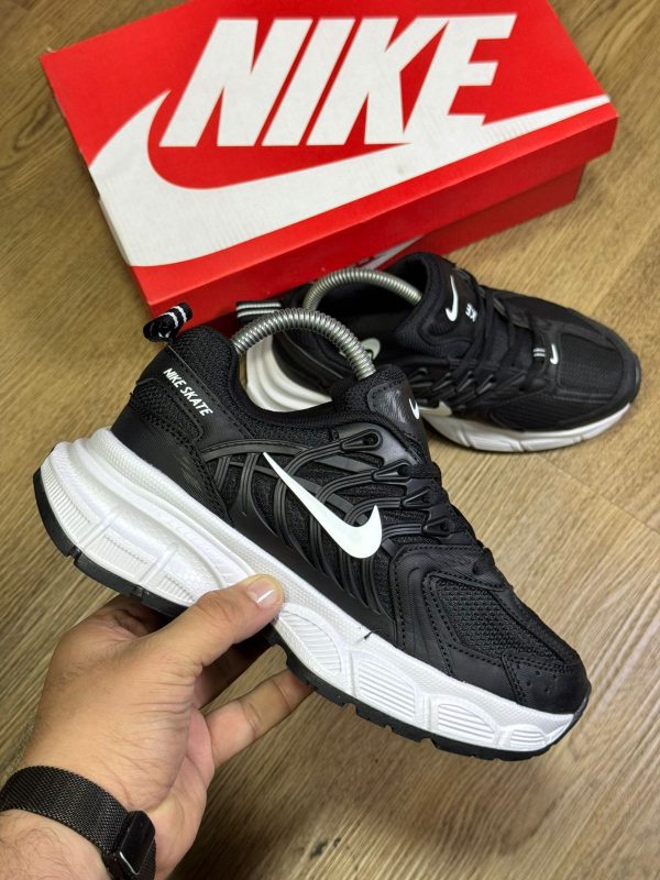 NIKE SKATE