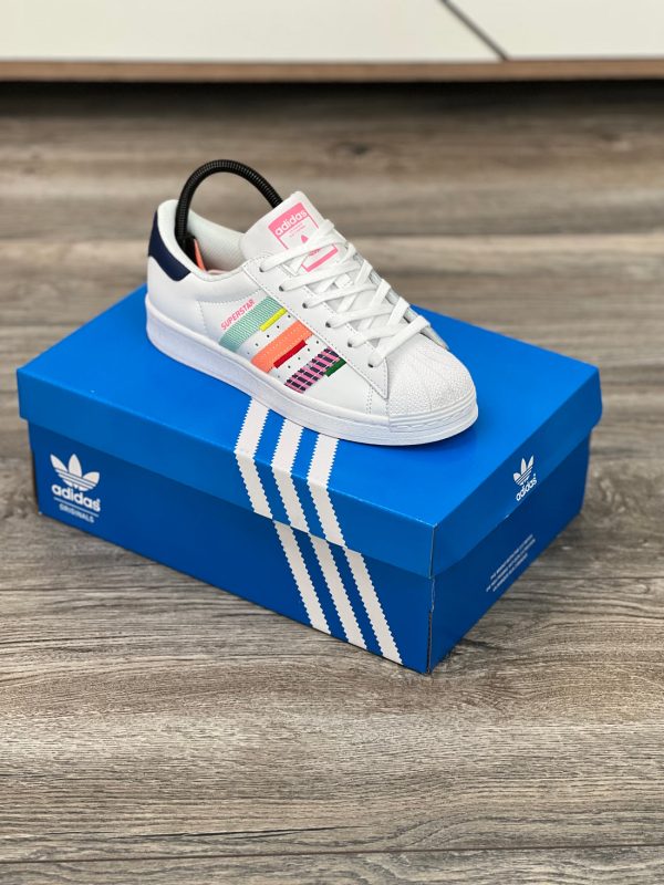 ADIDAS SUPERSTAR