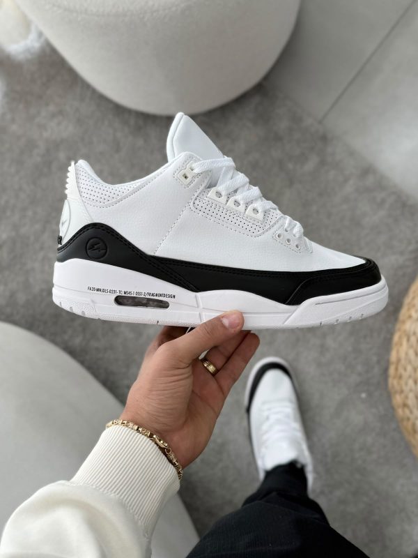 Jrdn RETRO